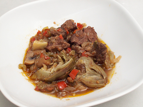 Estofado de ternera con alcachofas